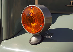 1962-1968 FJ40 and FJ45 Turn Signal Close-Upp