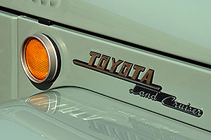 Photo: 1958-10/69 FJ40 Front Side Reflector