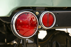 Photo: 1958-9/73 FJ40 Rear Reflector