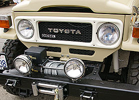 9/73-1984 BJ/HJ4# Diesel Grill Emblem